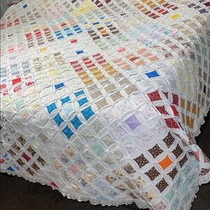 Vintage Handmade Cathedral Window Quilt 70 x 96